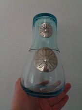 CARAFE ET VERRE SERVICE DE NUIT EN VERRE BLEU MEDAILLON SOLEIL EN ETAIN