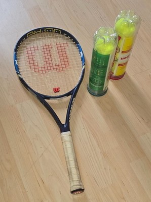 Wilson Ultra 100UL Team Tennisschläger 100 in² L1 262 g + 2 Dosen Tennisbälle