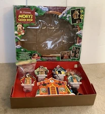 Vintage 1993 Mr. Christmas MICKEY'S CLOCK SHOP Animated Lights Plays 21 Carols
