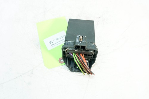 72-89 Mercedes 380SL R107 OEM Power Relay Distribution Electric Block 5067 - Picture 7 of 18