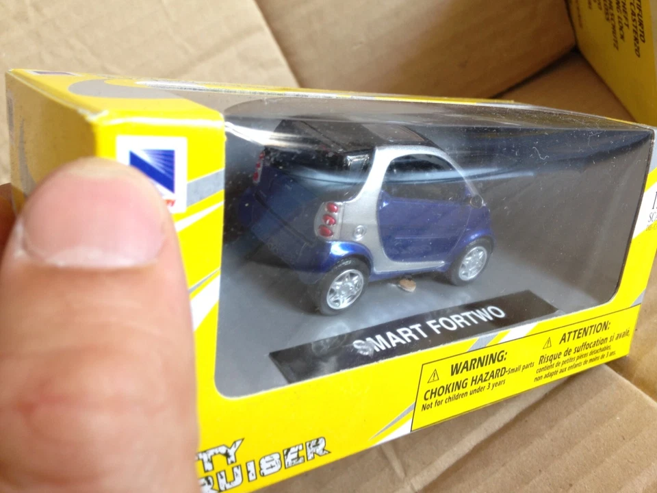 SMART FORTWO For Two scala 1/43 auto metallo NEWRAY NEW RAY NEW-RAY macchinina B - Immagine 3 di 4