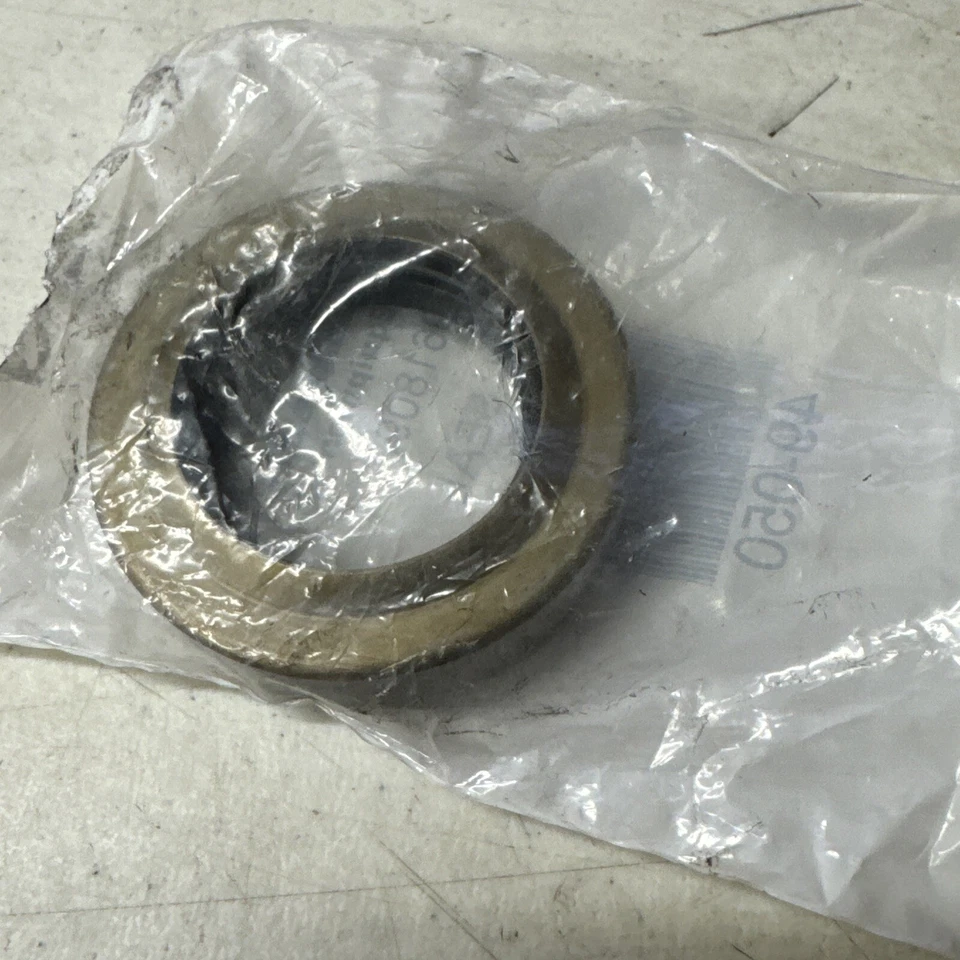 Vedação de eixo de dente Oregon 49-050 para Troy Bilt 9618 novo na caixa - Imagem 3 de 3