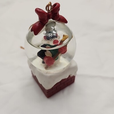 Warner Brothers Studio Store Looney Tune Sylvester Snow Globe Christmas Ornament