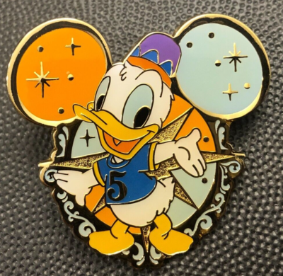 Disney pin 48335 Donald Duck Game Prize 5th Celebration 2006