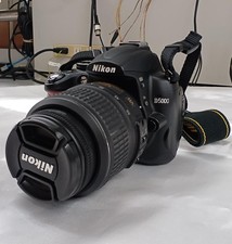 Nikon D5000 Digital SLR Camera Double Zoom Used