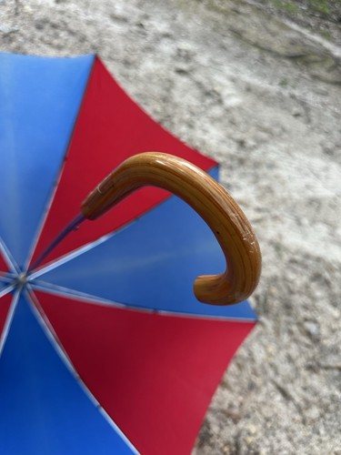 RARO OMBRELLO VINTAGE ANNI 80 OLE MISS REBELS NCAA VECCHIO LOGO SBIADITO LEGNO INDOSSATO NCAA VINTAGE - Foto 8 di 9