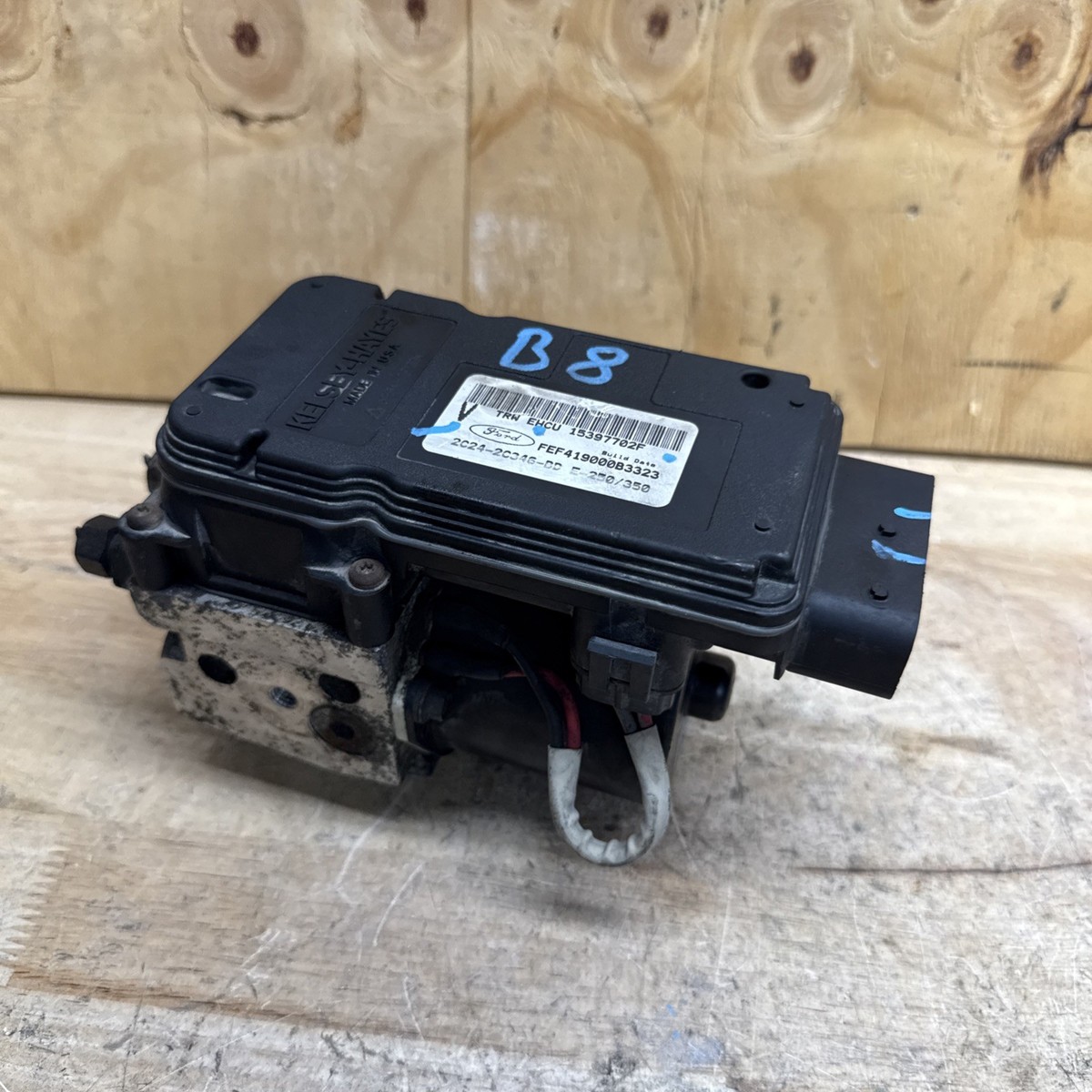 2004-2007 FORD E-250 E-350 Econoline ABS MODULE PUMP Unit 2C24