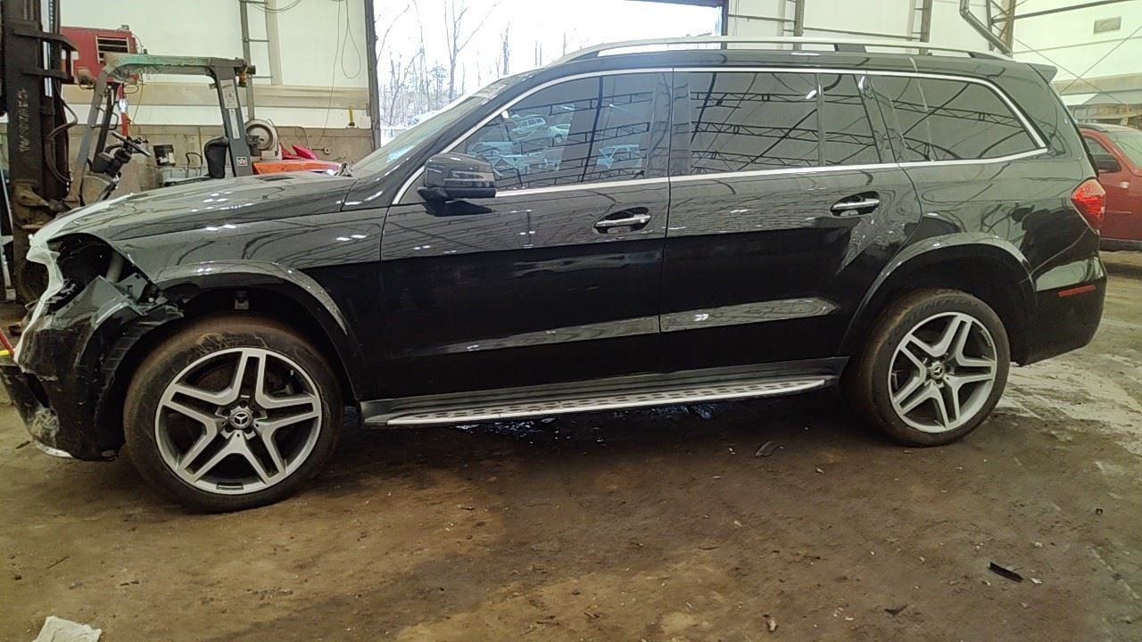 (LOCAL PICKUP ONLY) Passenger Front Door 166 Type Suv VIN D Fits 16-19 MERCEDESNO SHIPPING!! LOCAL PICKUP ONLY!!! NO SHIPPING!!!!!!!!!