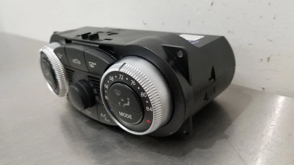 09 MERCEDES BENZ AMG SL63 R230 TEMPERATURE HVAC CLIMATE CONTROL 2308301185 - Image 3 of 4