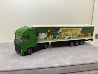 Siku 1627 - Volvo FH04 Globetrotter Truck with Box Trailer - Zoo H0 Scale 1:87