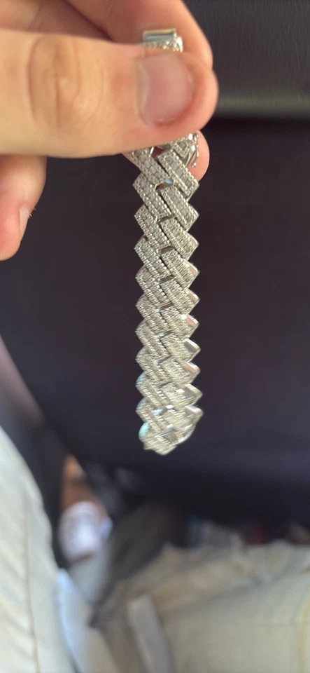 SS925 & VVS MOISSANITE 10MM CUBAN LINK BRACELET Foto 2 de 4