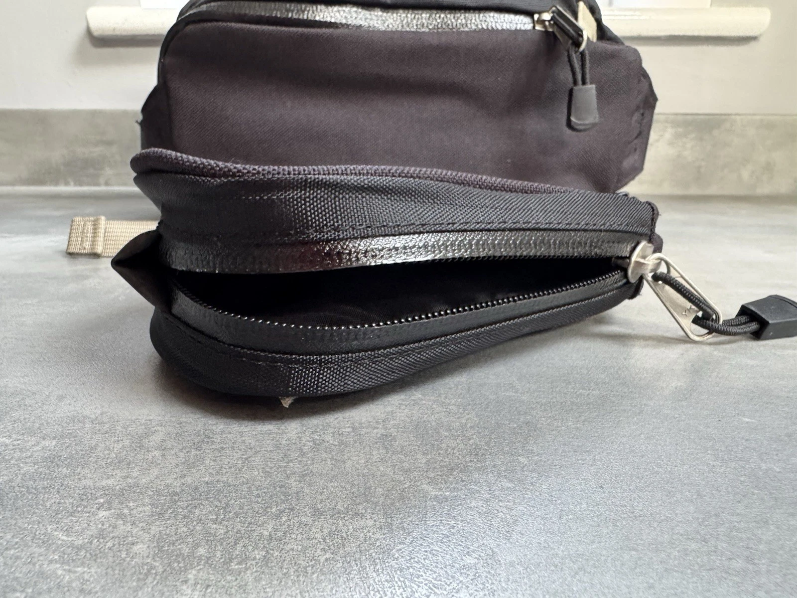 Triumph R3 Motorcycle Black Waist Bag Luggage Storage Great Condition 11