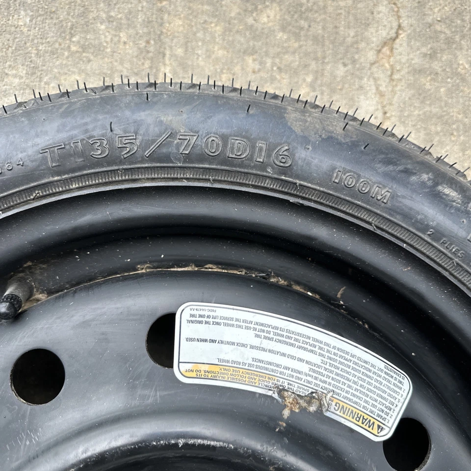 93-07 Ford Taurus Repuesto de Emergencia Donut Neumático Llanta Gato Kit OEM 135/70D16 Foto 2 de 4