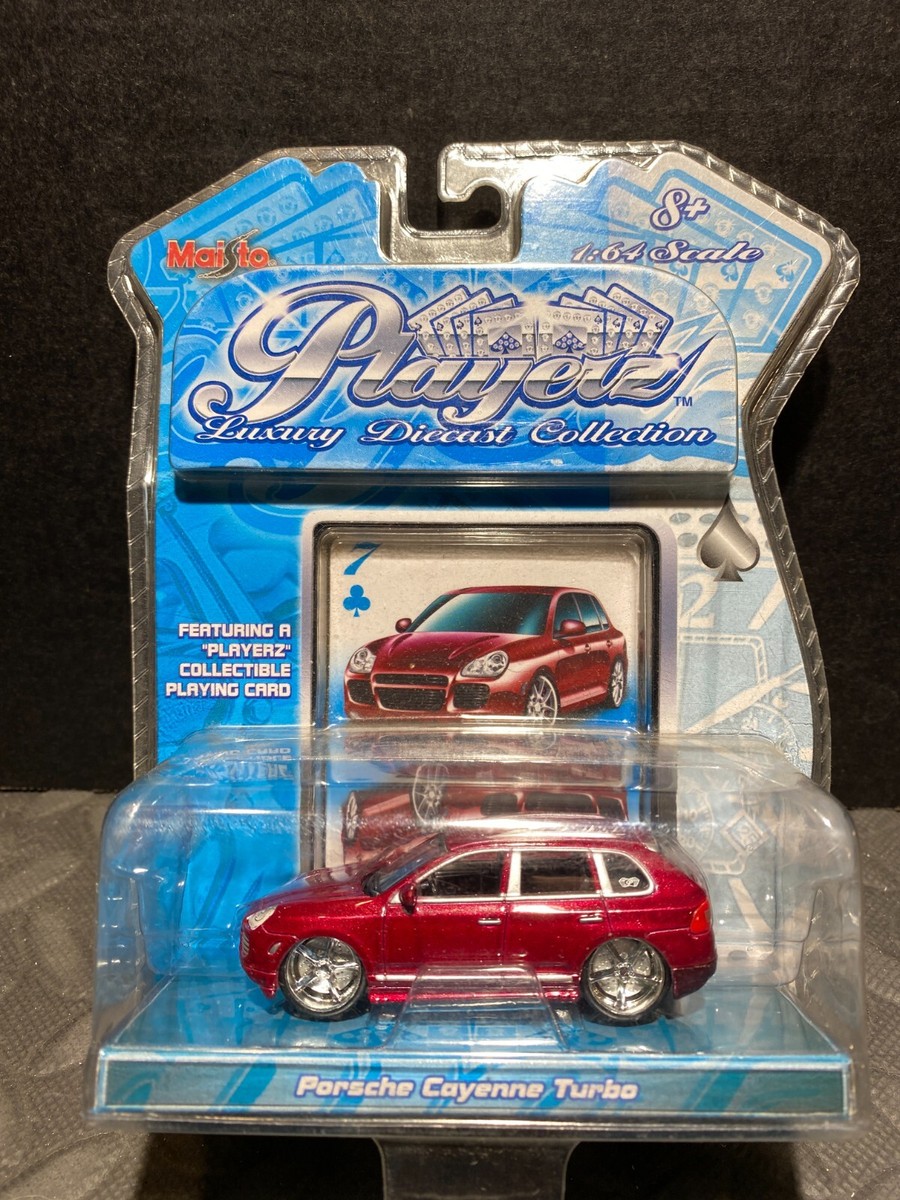 1/18 MAISTO ダイキャスト　ミニカー　ポルシェ　カイエン　ターボー マイスト Porsche Cayenne RED 1/18 Maisto【全国送料無料