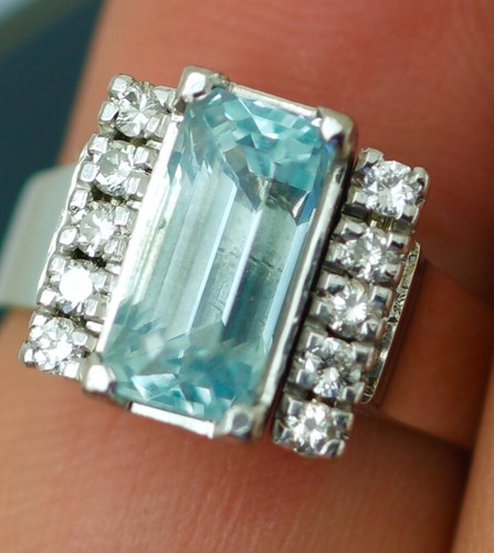 Estate Jewelry Solid 18K Gold Ring Natural Aquamarine & Diamonds Jewellery L1/2 - Picture 2 of 4