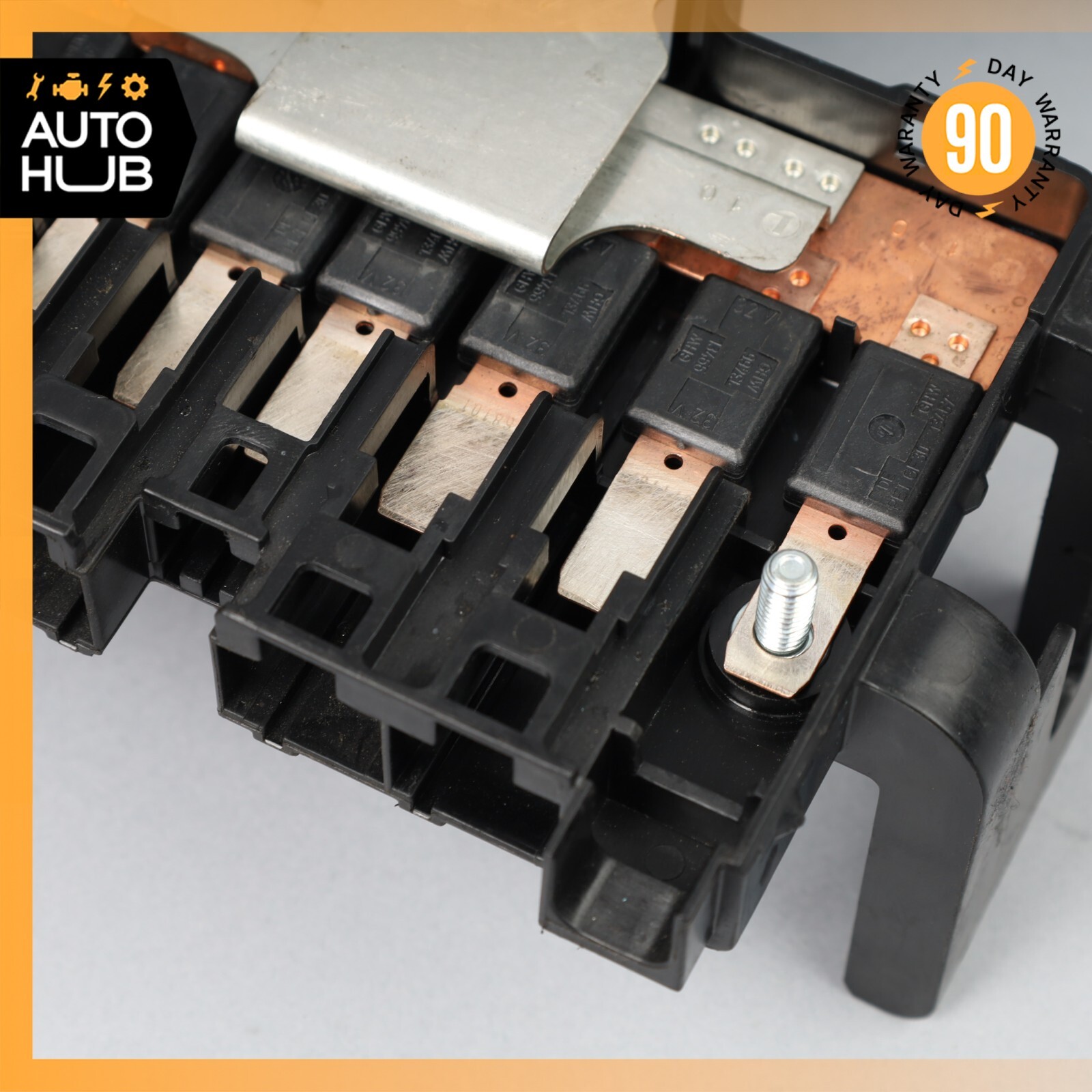 08-19 Maserati GranTurismo M145 Fuse Box Control Unit 199904 OEM