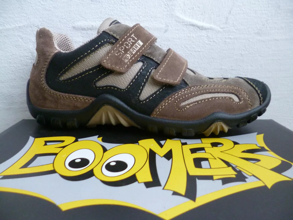 Brown color top sports shoes