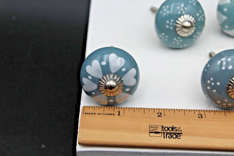 Tiradores de cajón de gabinete perillas de cerámica pintadas a mano raras crema gris y blanco 10 piezas Foto 2 de 3