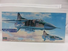 Hasegawa MIKOYAN MIG-23S FLOGGER B 1/72 Scale Plastic Model Kit UNBUILT Vintage
