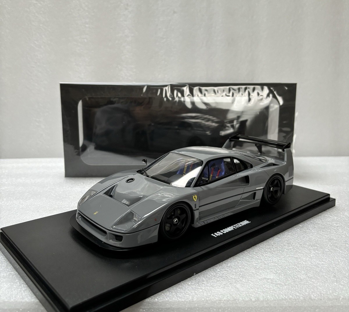 1/18 GT Spirit Ferrari F40 Competizione 2022 Nardo Grey