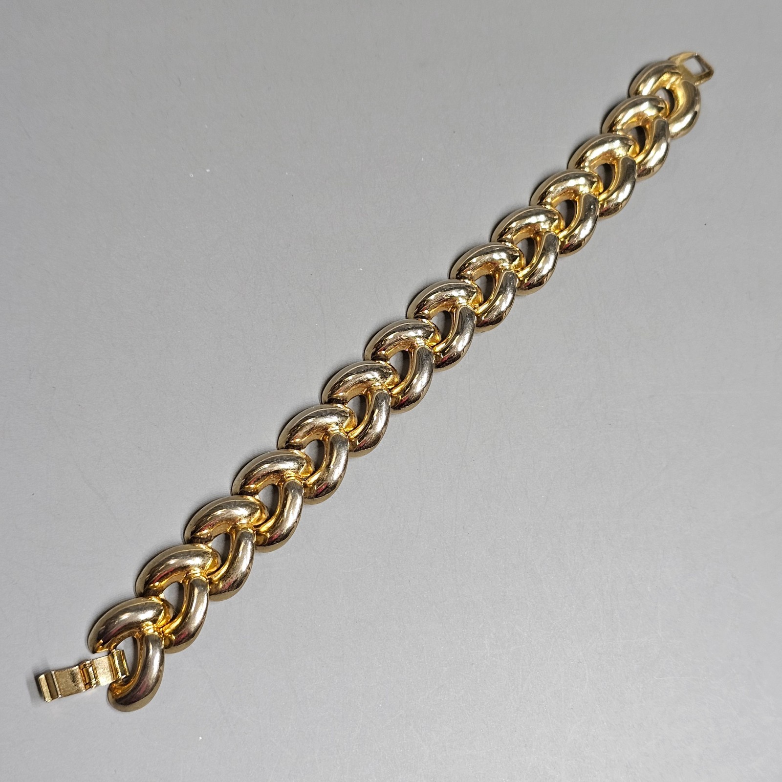 Chunky Chain Link Statement Bracelet Goldtone 7" … - image 4