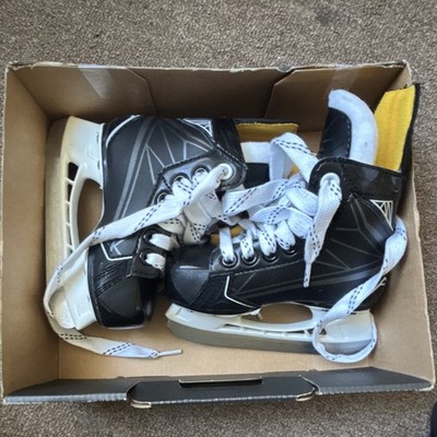 Bauer Supreme S160 Youth Ice Hockey Skates 8.0 D Black/White Lace Pair