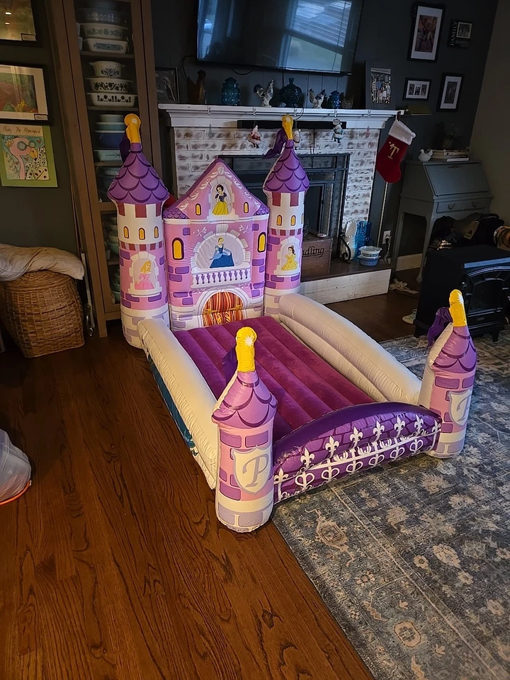 Disney Princess Inflatable Castle Bed (PUMP NOT INCLUDED ) - Image 4 of 4