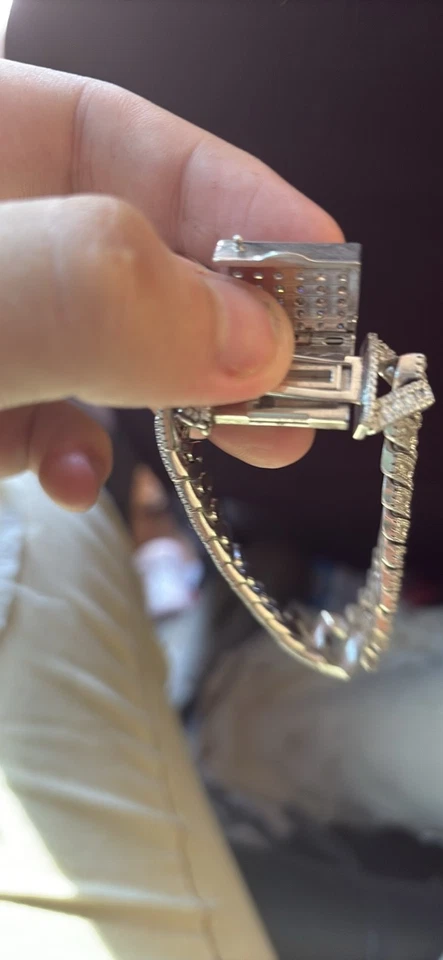 SS925 & VVS MOISSANITE 10MM CUBAN LINK BRACELET Foto 3 de 4