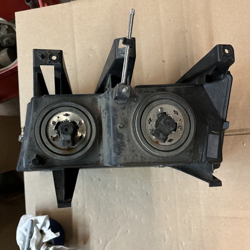 2004-2012 Chevrolet Chevy Colorado Right Passenger Headlight Used OEM - Picture 6 of 10