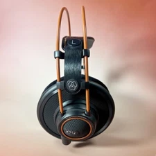 AKG K712 PRO Dynamic Reference Studio Over-Ear 3.5mm jack Wired Headphones