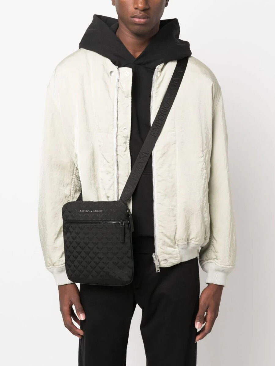 NWT EMPORIO ARMANI BLACK MESSENGER BAG WITH JACQUARD LOGO NWT EMPORIO ARMANI BLACK MESSENGER BAG WITH JACQUARD LOGO