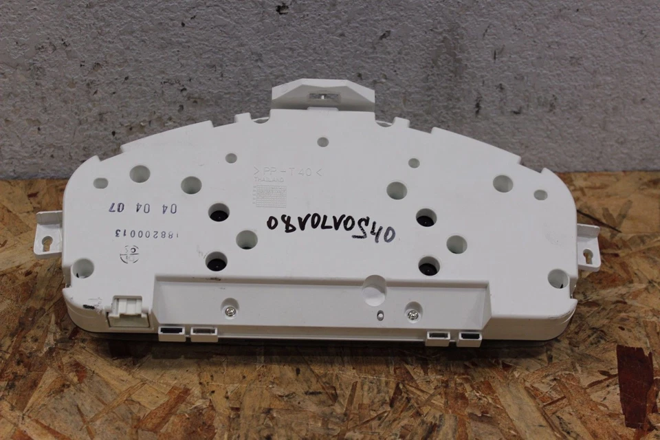 N703189 2008-2011 Volvo S40 Speedometer Cluster Instrument OEM - Image 4 of 4