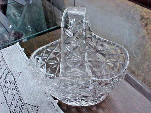 Basket Cut Glass 6-1/4" tall 5-3/4" across 3" deep Pineapple Star Pattern - Picture 4 of 12
