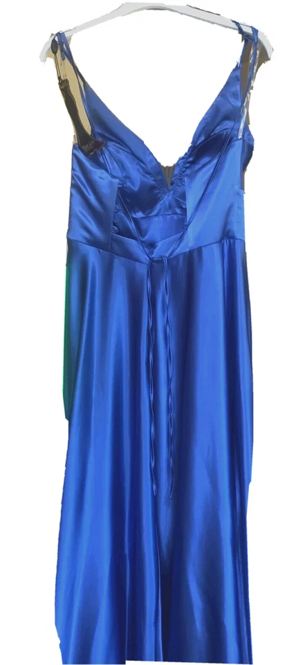 Precioso vestido de graduación para niñas, largo y nuevo con la etiqueta  Foto 2 de 4