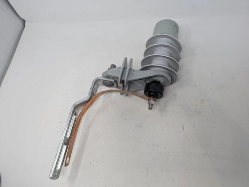 Eaton UltraSIL Polymer Housed Distribution MOV Surge Arrestor MN235006EN (CS)