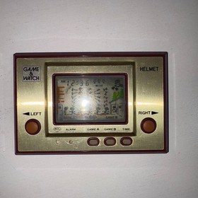 Very Rare NINTENDO GAME & WATCH Helmet 1981 Direct From Japan Working