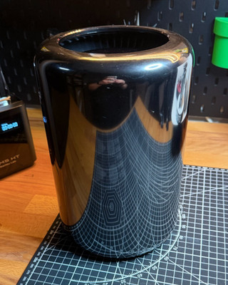 Apple Mac Pro 2013   6 Core @ 3,5GHz   64 GB RAM   1 TB SSD   Dual FirePro D500