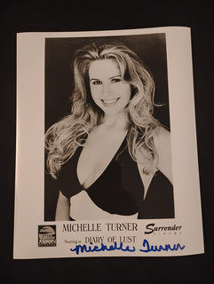 Foto promozionale firmata Susan Featherly alias Michelle Turner / Diario della lussuria 8 5"x11"