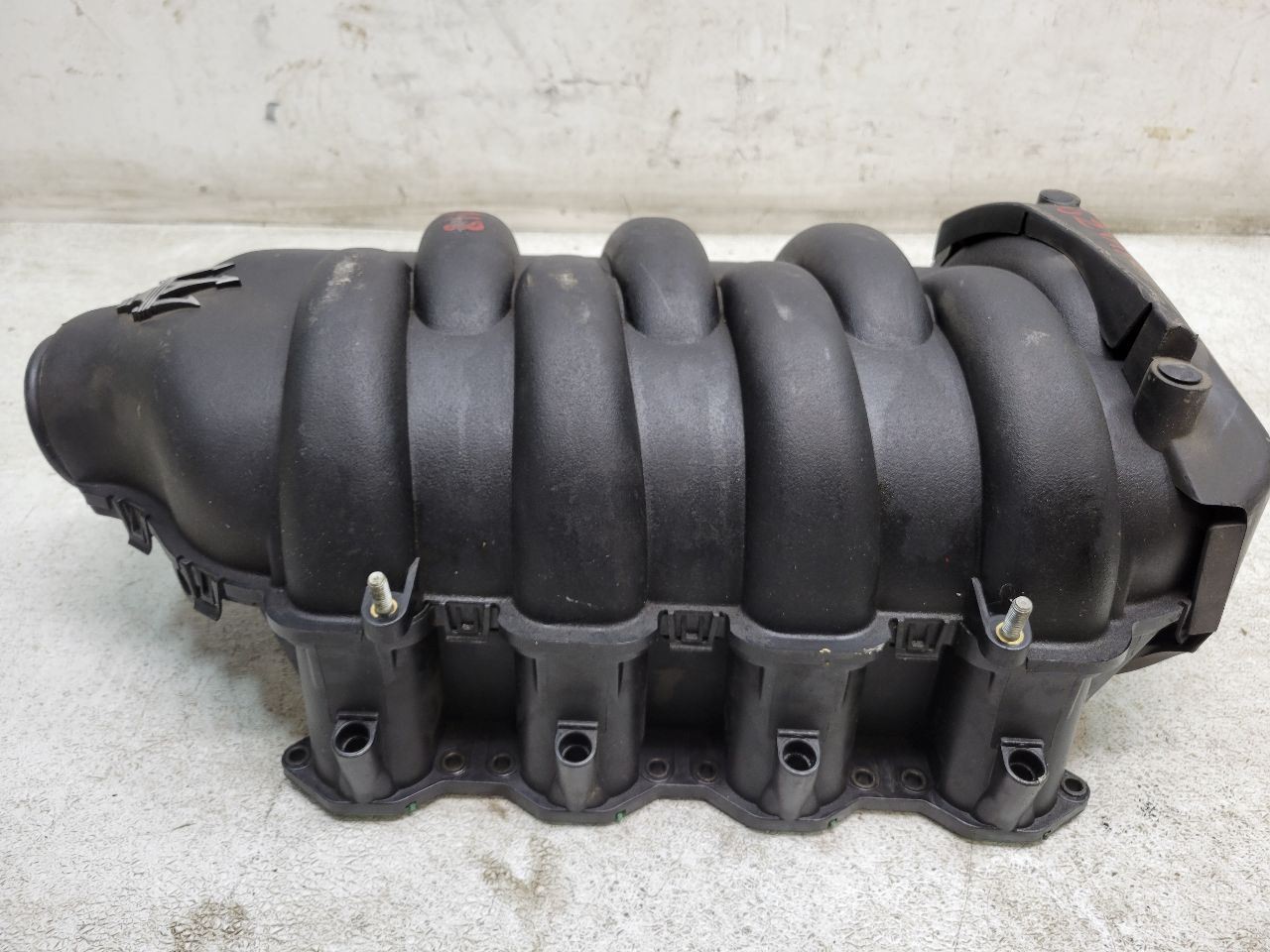 2009 2010 2011 2012 2013 Maserati Quattroporte 4.2 Intake manifold 212925