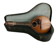 Mandolin 4/4 R. Di Mauro 1920 Paris  Hard Case                  