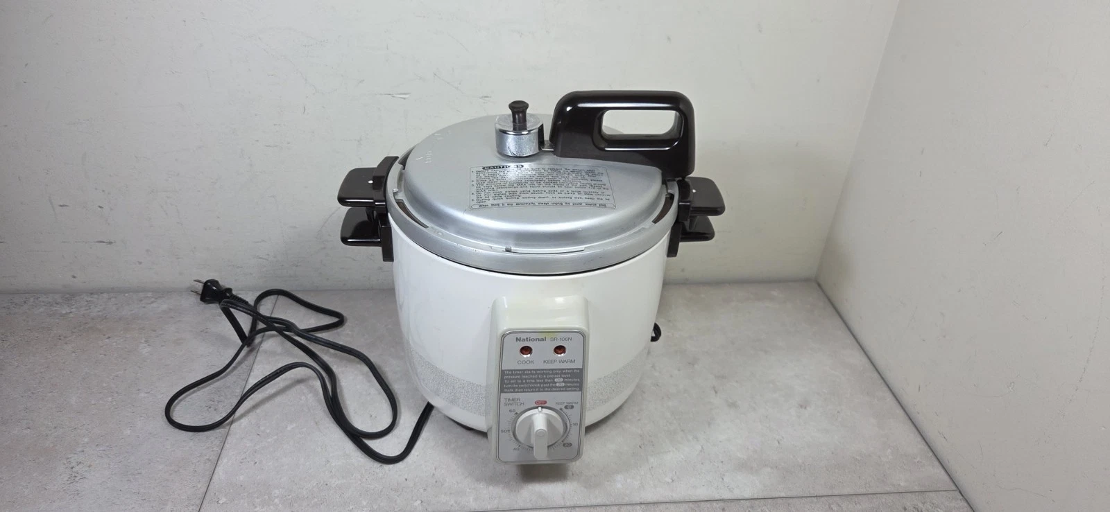 VINTAGE NATIONAL ELECTRIC PRESSURE COOKER SR-106N