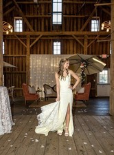 Ivory Lace Sheath Sleeveless V Neck Full-Length Wedding Dress Corset Back Size 2