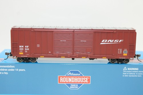 Coche caja doble puerta Athearn Roundhouse escala HO BNSF 50' FMC #223945 NUEVO DE STOCK | Condition: New