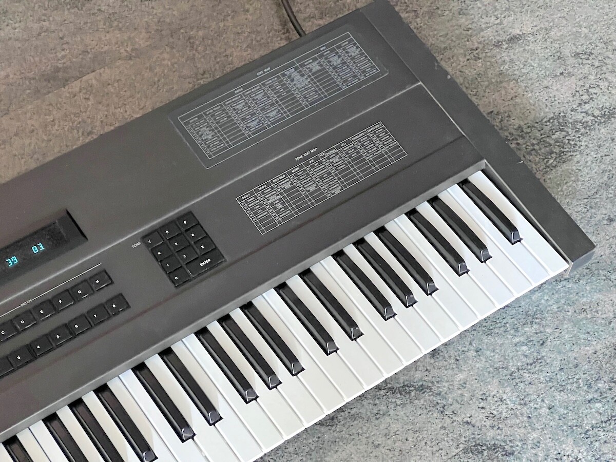 Roland Vintage Super JX-10 Analog Synthesizer JX10 Works Roland Vintage Super JX-10 Analog Synthesizer JX10 Works