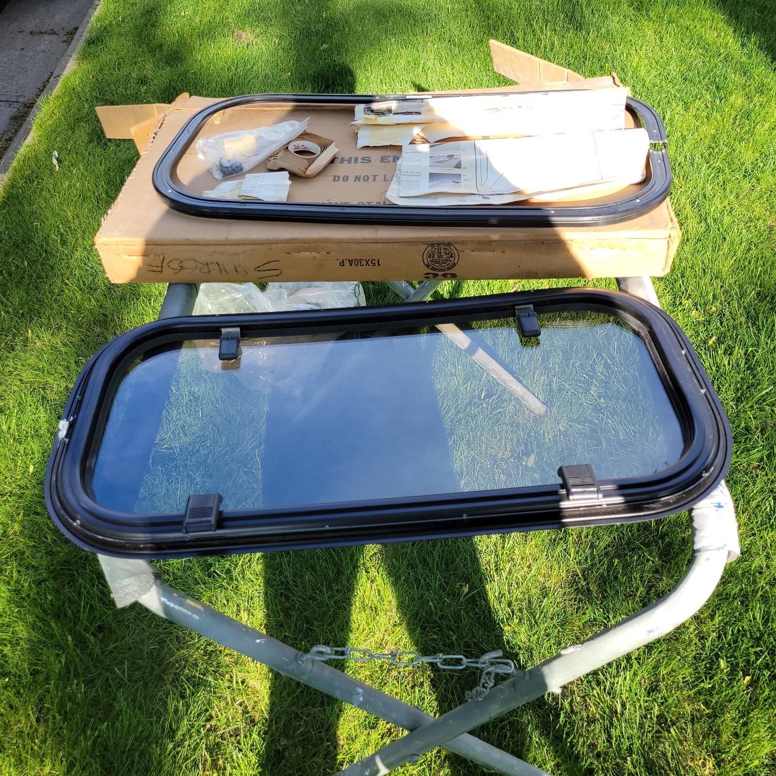 Aftermarket universal Manual PopUp Sunroof with glass & frame