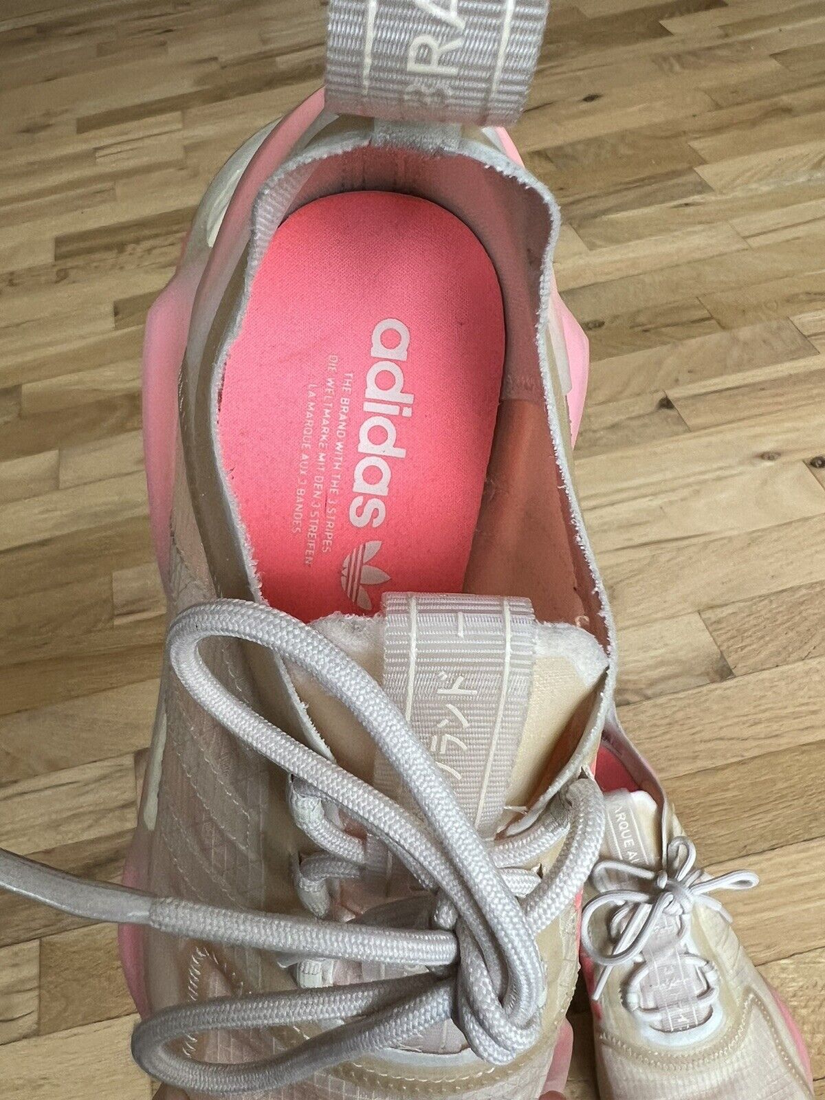 Adidas Original NMD_V3 Women’s Beige Pink Running… - image 8