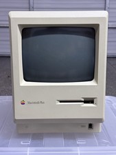 Apple Macintosh Plus 1Mb M0001A Vintage Computer Keyboard and Mouse with Power