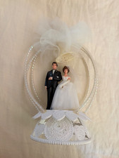 Vintage Wedding Cake Topper Bride Groom Figurine Tulle Veil- Wilton