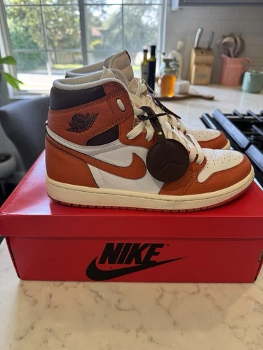 Nike Air Jordan 1 Women's Size 10.5W Retro OG High Birkin Starfish