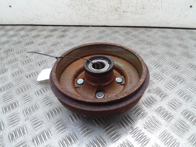 Buje trasero Mitsubishi Mirage pasajero izquierdo N/S con abs 1.0 gasolina 2013-24Z Foto 4 de 4